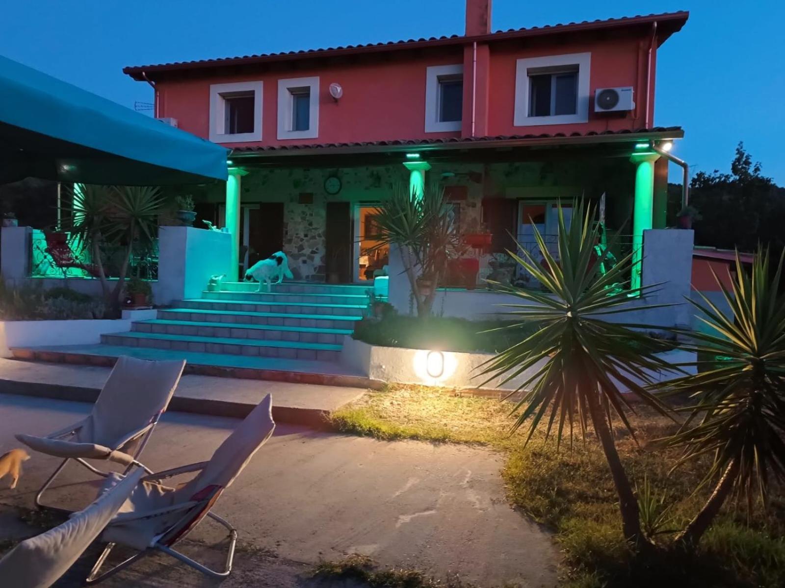 Villamassargia Orange Ville מראה חיצוני תמונה